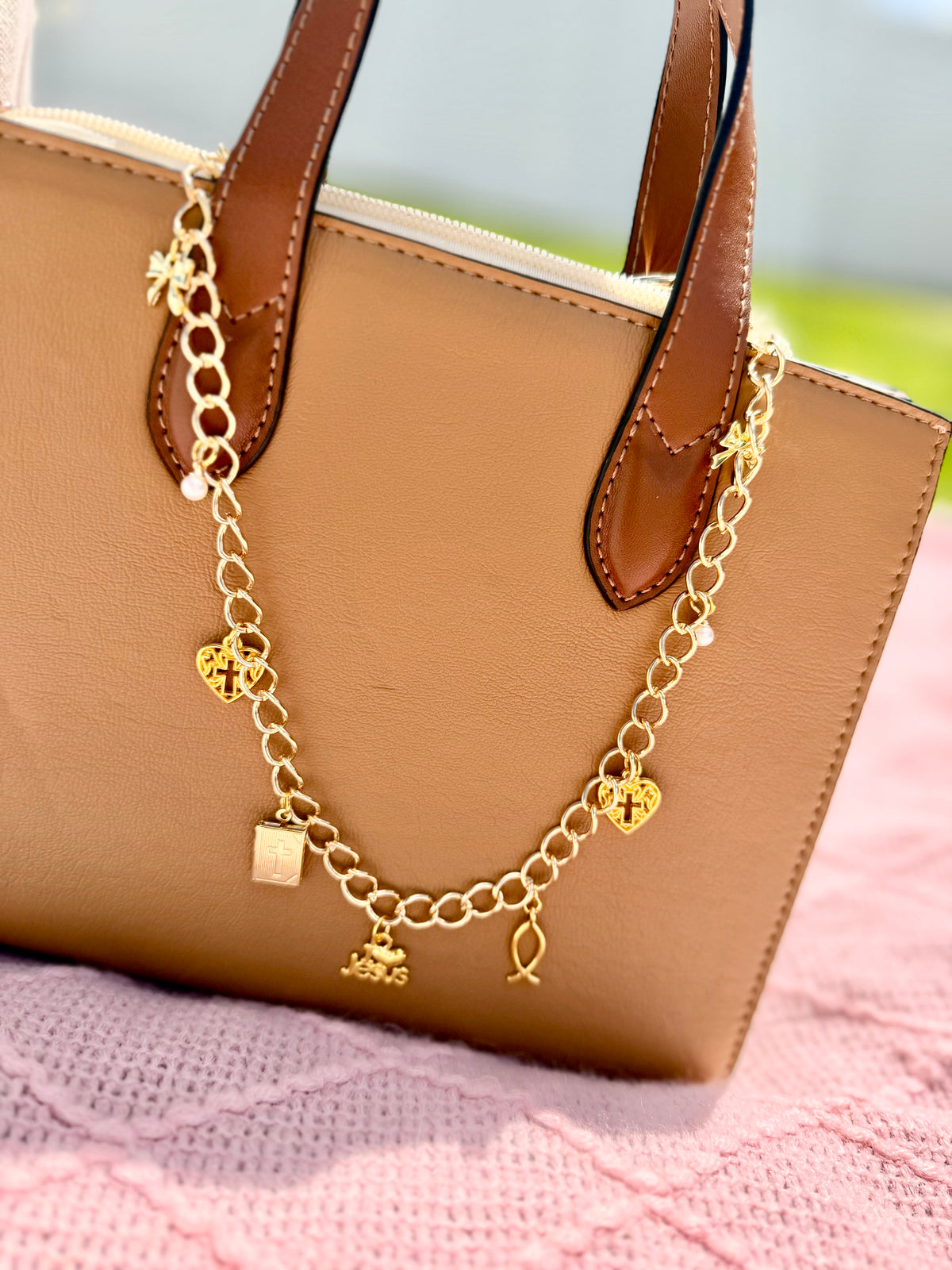 I love Jesus Bag chain